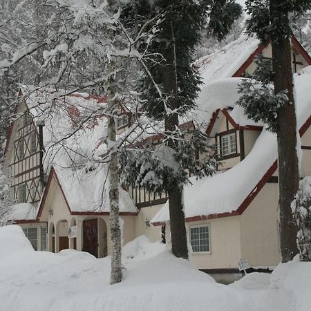 ピュアモール ミモザ Hotel Hakuba Kültér fotó