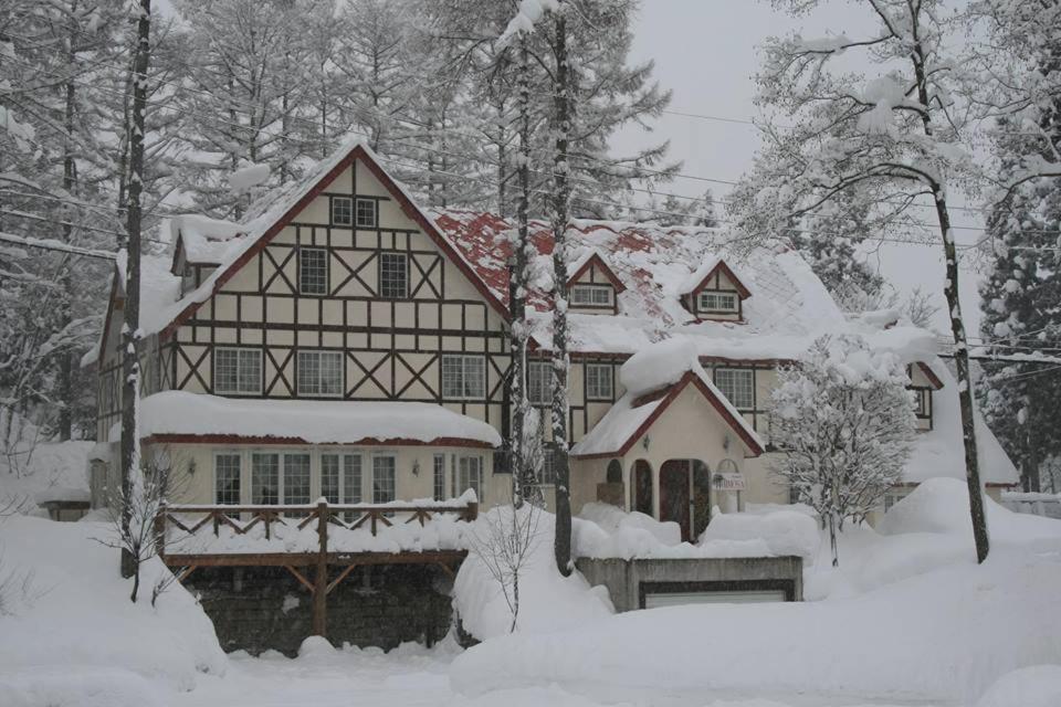 ピュアモール ミモザ Hotel Hakuba Kültér fotó