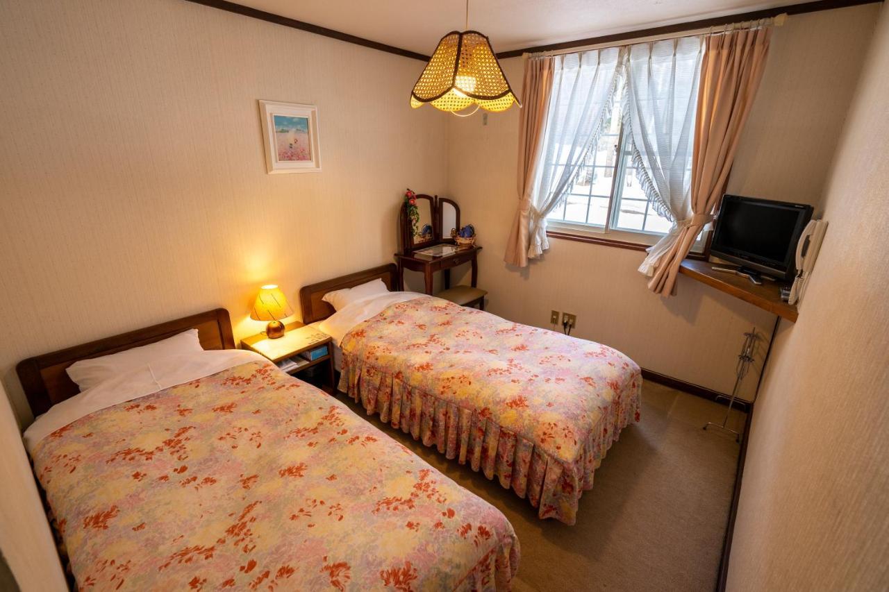 ピュアモール ミモザ Hotel Hakuba Kültér fotó